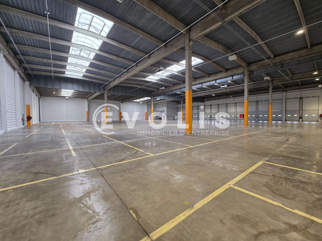 Photo 2 – location Entrepôts / activités	FLEURY MEROGIS (91700)