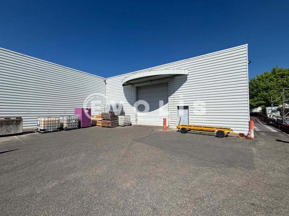 Photo 6 – vente Entrepôts / activités	GENAS (69740)