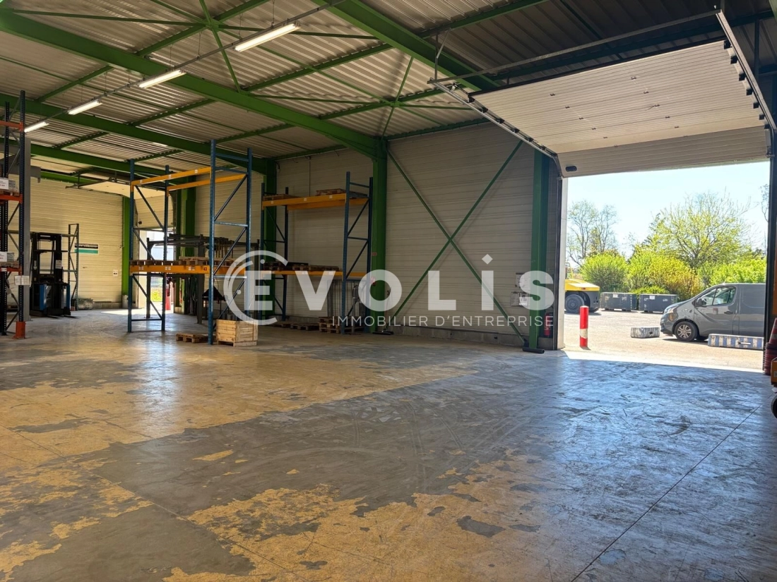 Photo 9 – vente Entrepôts / activités	GENAS (69740)