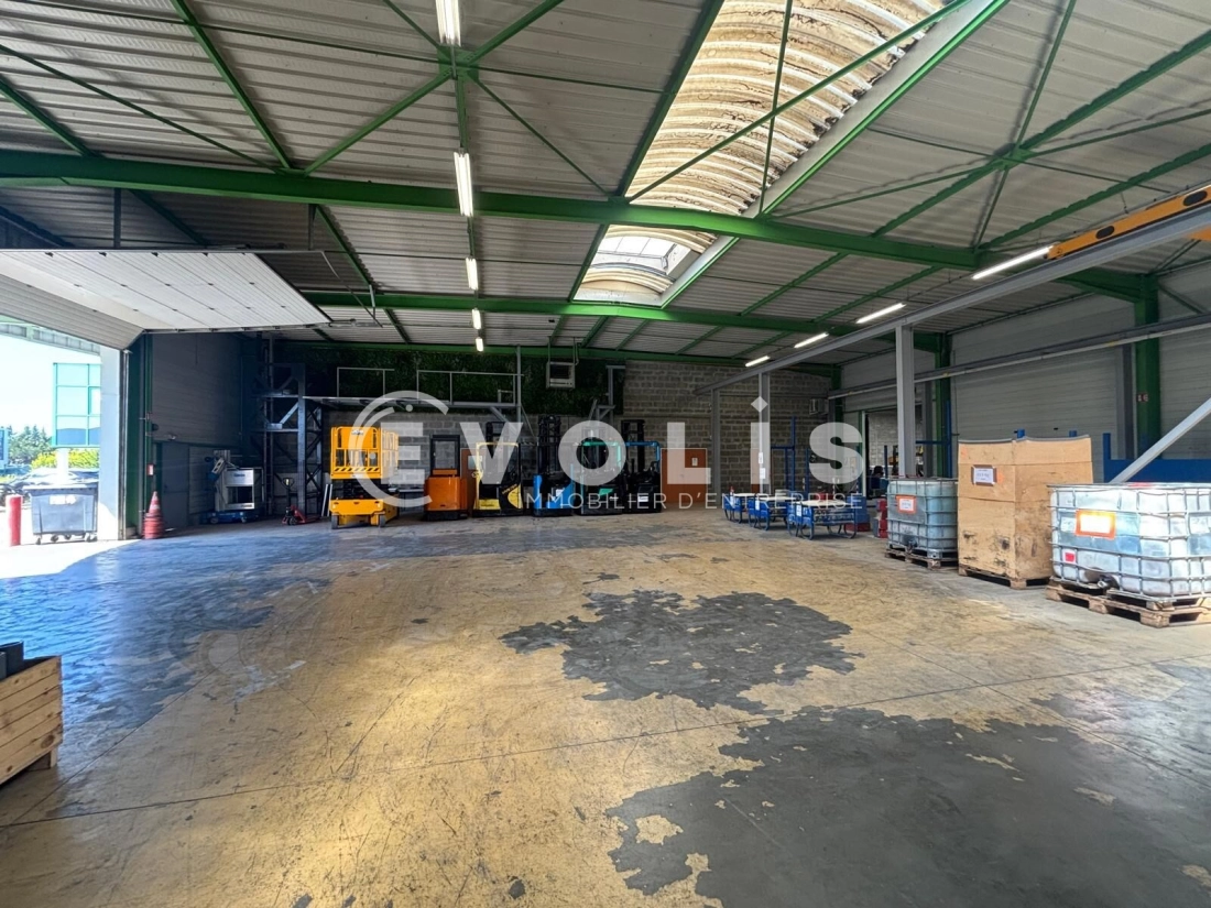 Photo 10 – vente Entrepôts / activités	GENAS (69740)
