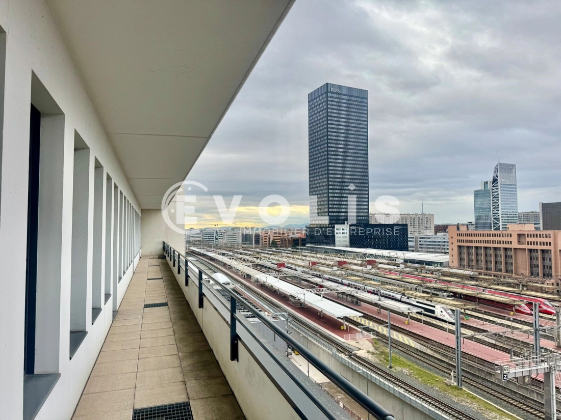 Photo 1 – location bureaux	LYON (69003)