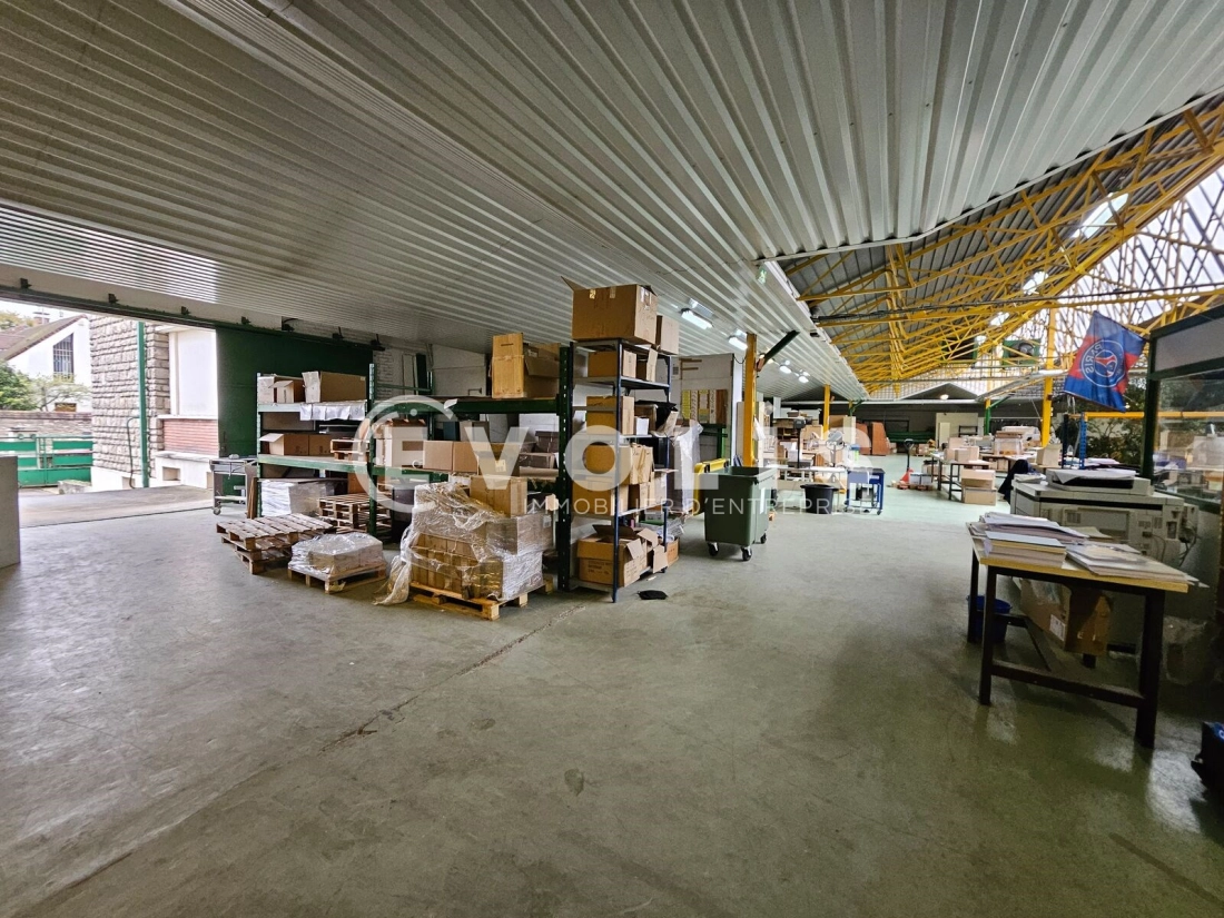 Photo 2 – location Entrepôts / activités	BAGNEUX (92220)