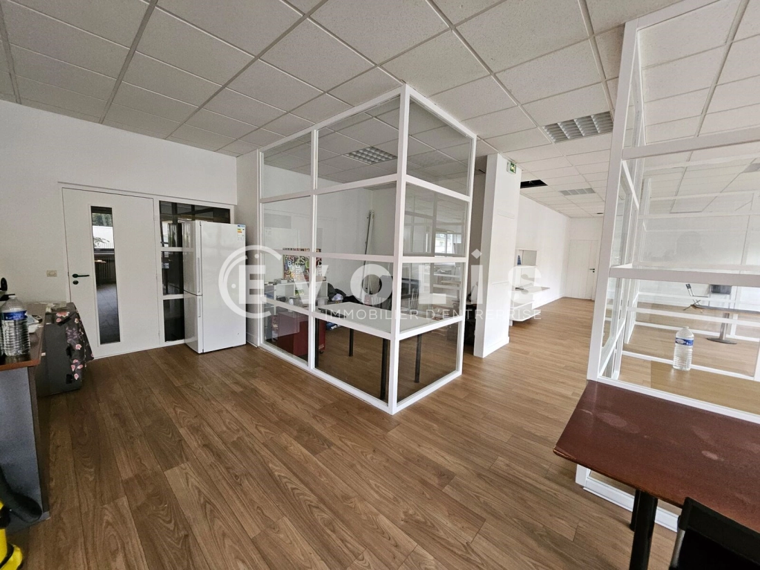 Photo 11 – location Entrepôts / activités	BAGNEUX (92220)