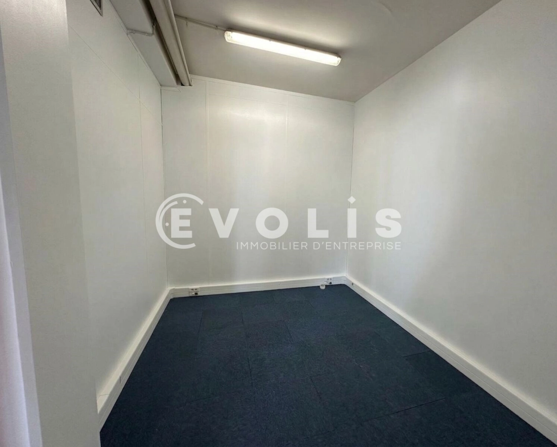Photo 7 – location Entrepôts / activités	PALAISEAU (91120)
