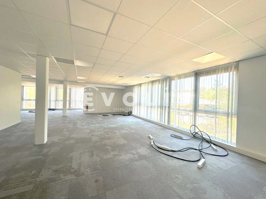 Photo 2 – location bureaux	BORDEAUX (33000)