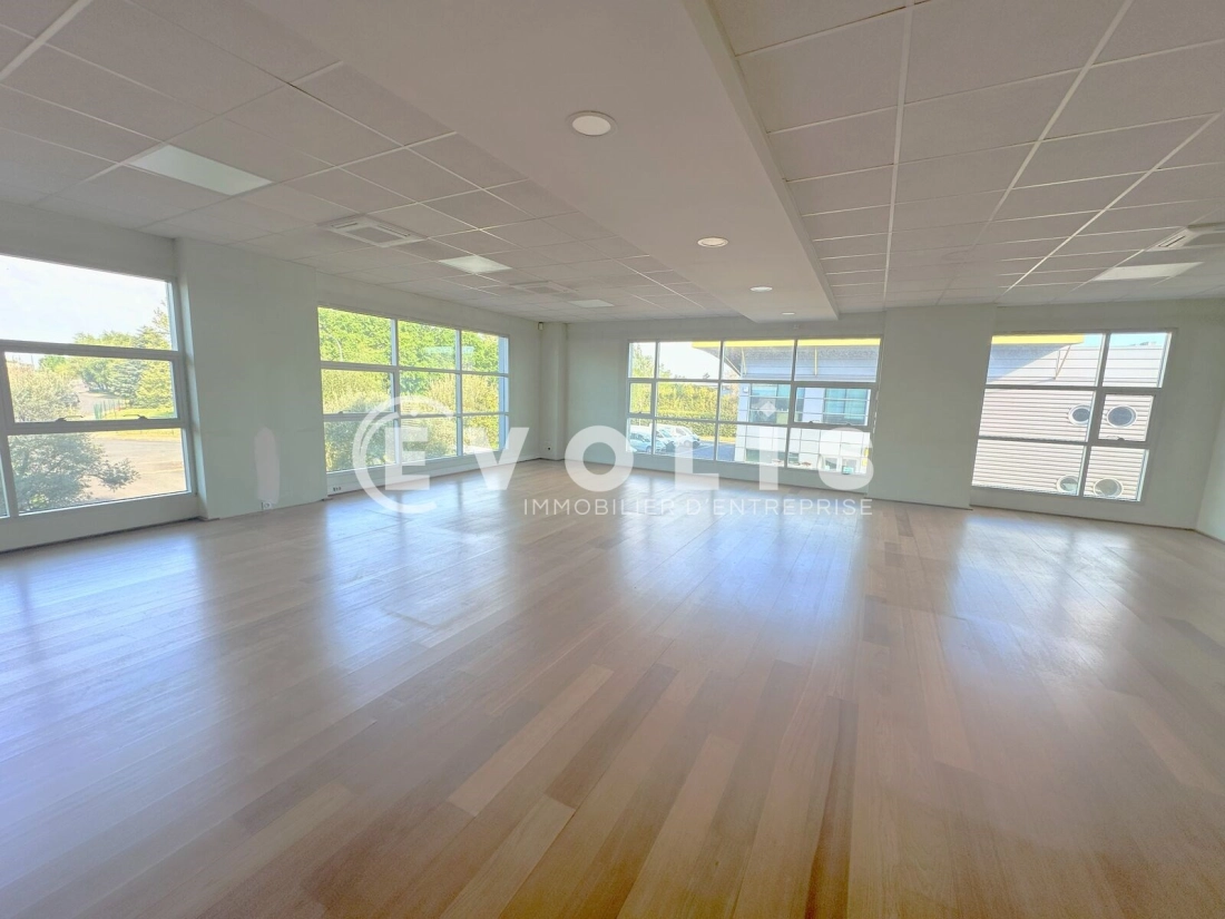 Photo 1 – location bureaux	FLOIRAC (33270)