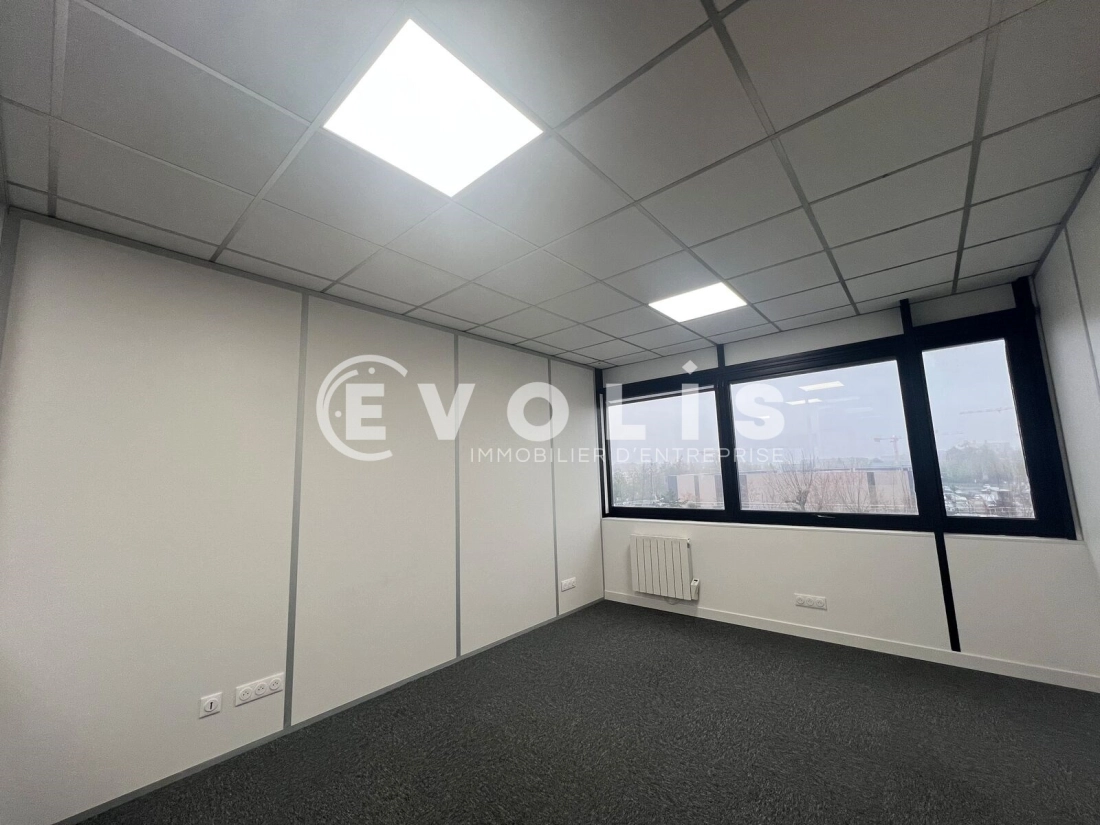 Photo 7 – location bureaux	VILLEBON SUR YVETTE (91140)