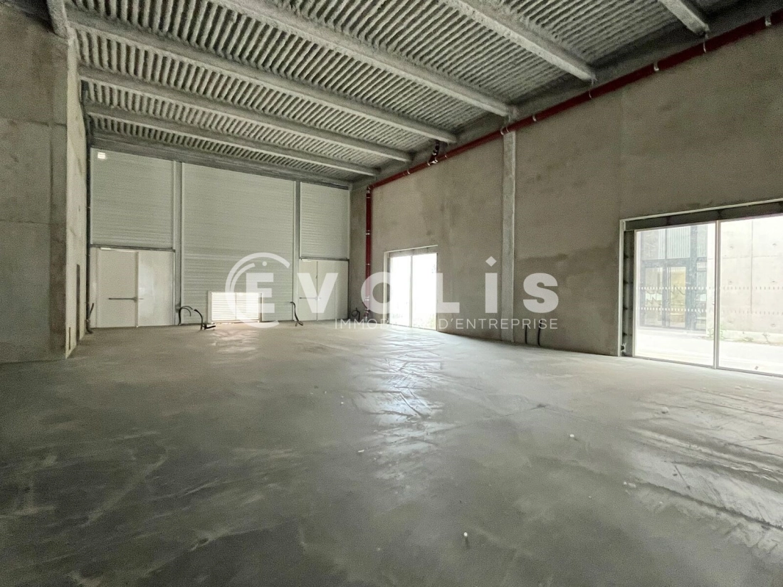 Photo 6 – vente Entrepôts / activités	BORDEAUX (33100)