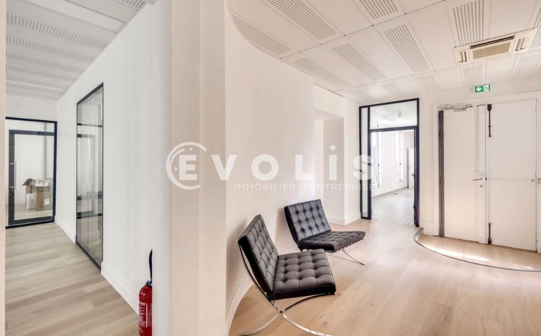 Photo 3 – vente bureaux	PARIS (75008)