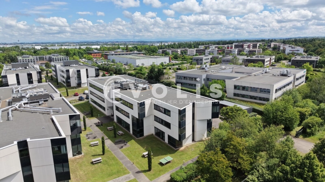 Photo 5 – location bureaux	SAINT PRIEST (69800)