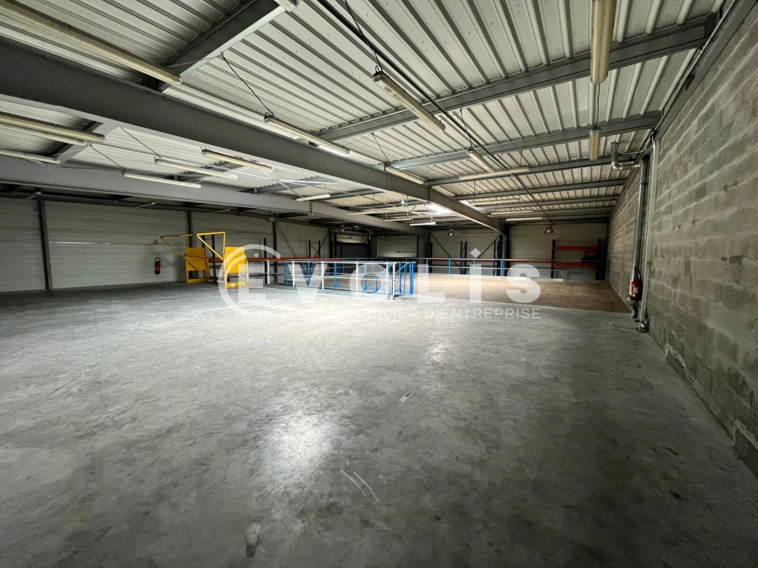 Photo 8 – location Entrepôts / activités	BORDEAUX (33300)