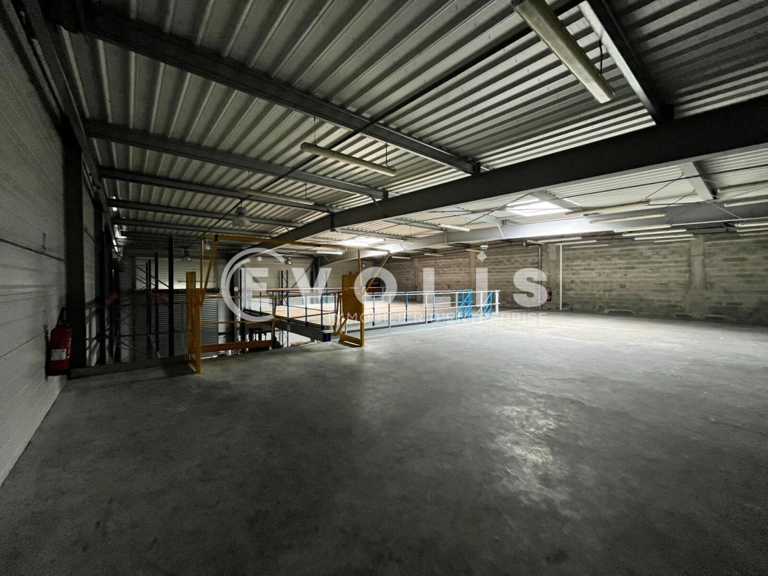 Photo 7 – location Entrepôts / activités	BORDEAUX (33300)