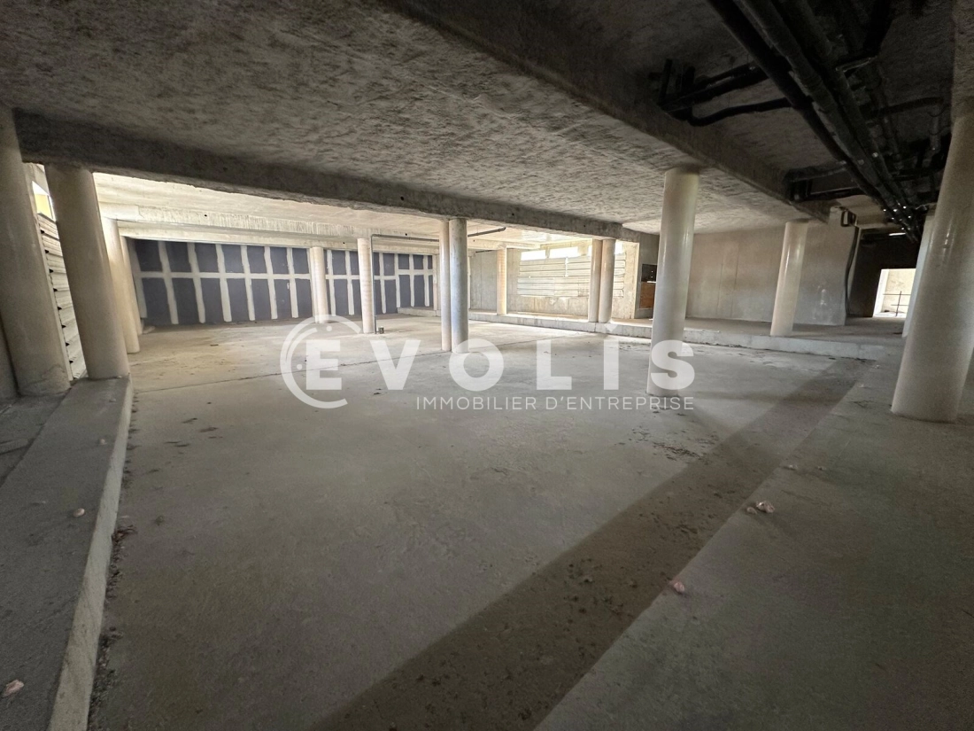 Photo 3 – location Entrepôts / activités	NOISY LE SEC (93130)