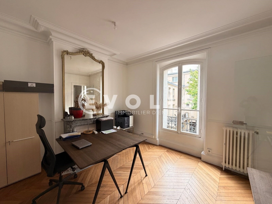 Photo 1 – location bureaux	PARIS (75009)