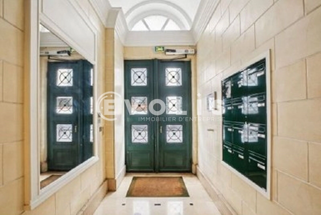 Photo 1 – location bureaux	PARIS (75009)