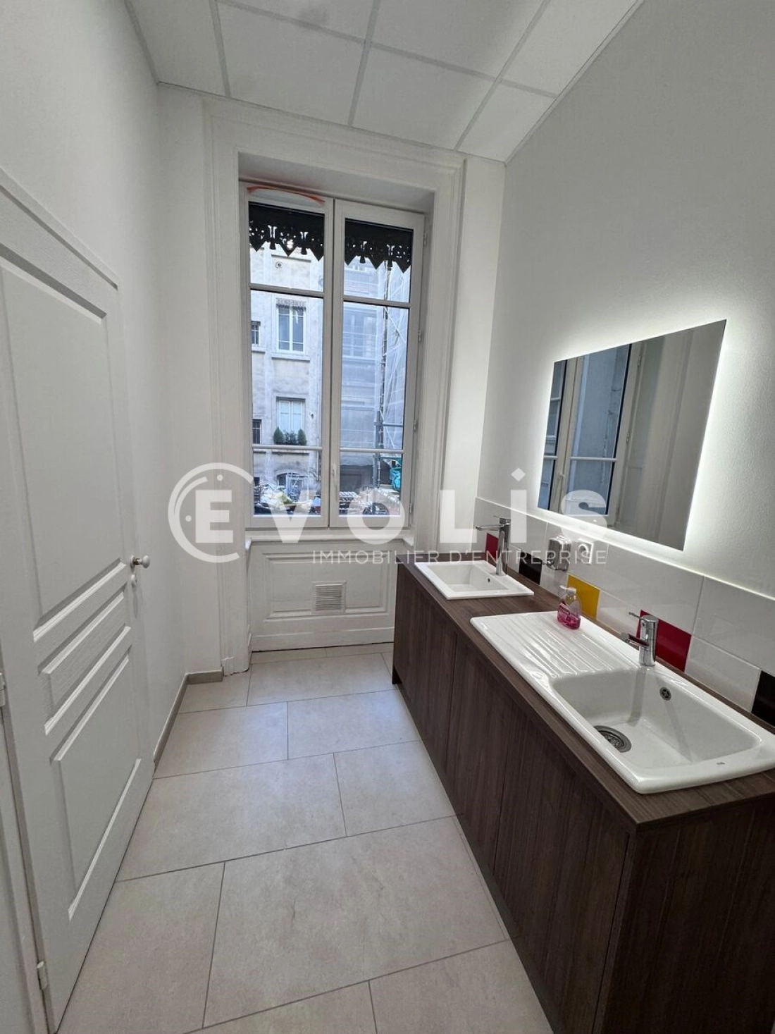 Photo 11 – location bureaux	LYON (69002)