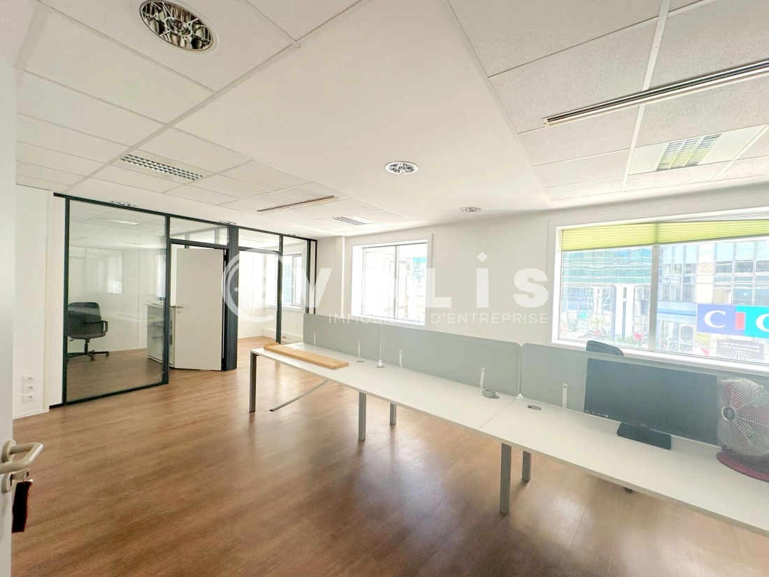 Photo 1 – location bureaux	BORDEAUX (33000)