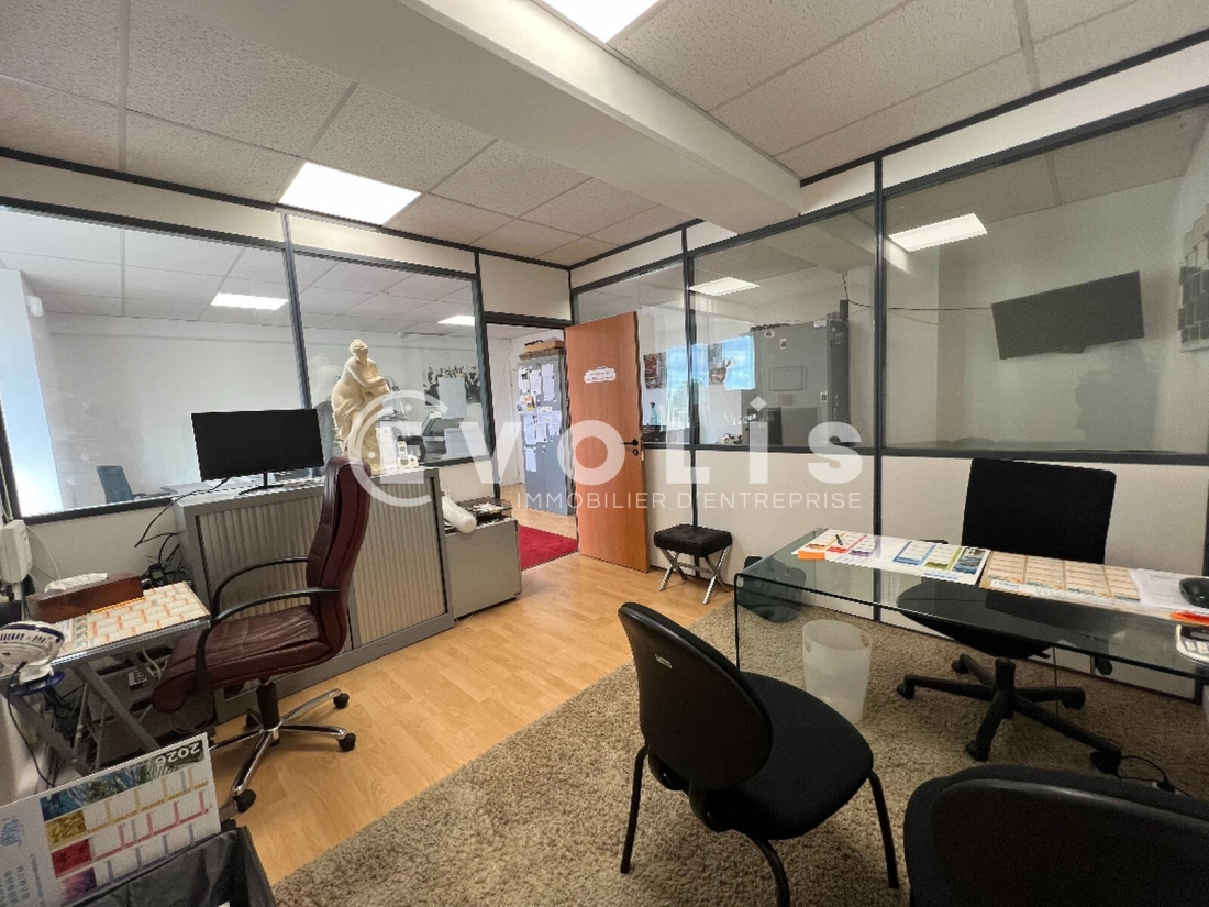 Photo 1 – vente bureaux	RIS ORANGIS (91130)