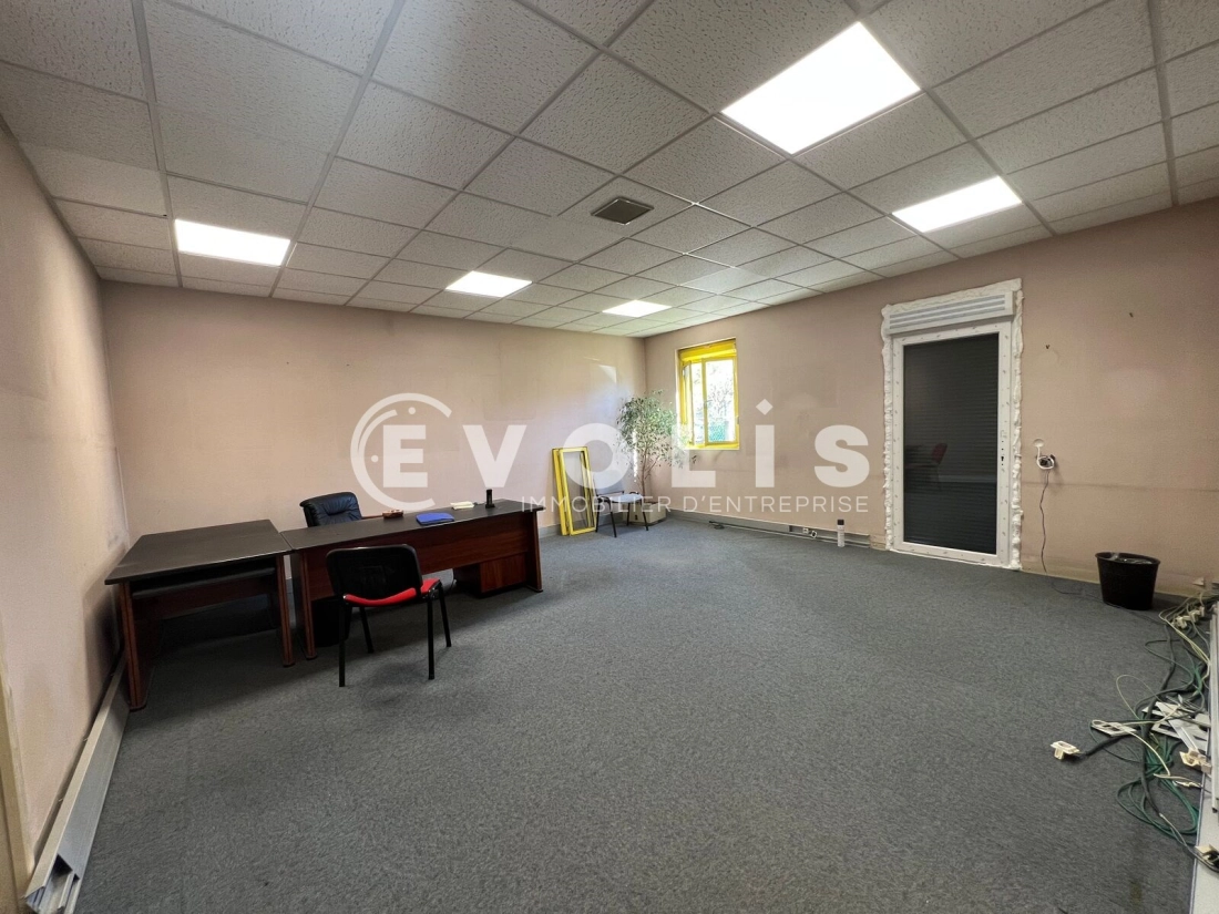 Photo 8 – location Entrepôts / activités	DRAVEIL (91210)