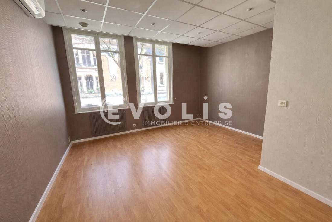 Photo 1 – location bureaux	AMIENS (80000)