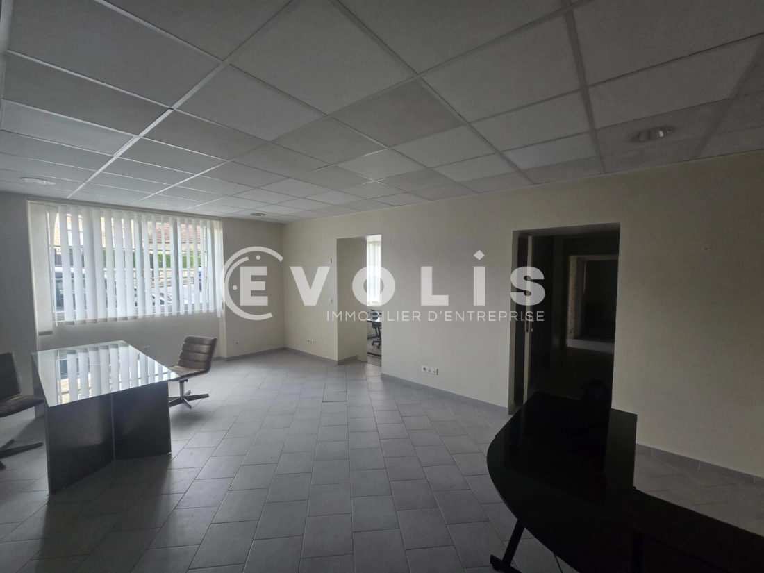 Photo 2 – location bureaux	ETAMPES (91150)