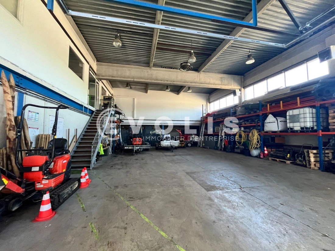 Photo 2 – location Entrepôts / activités	MERIGNAC (33700)