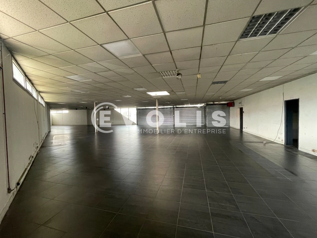Photo 2 – location Entrepôts / activités	EYSINES (33320)