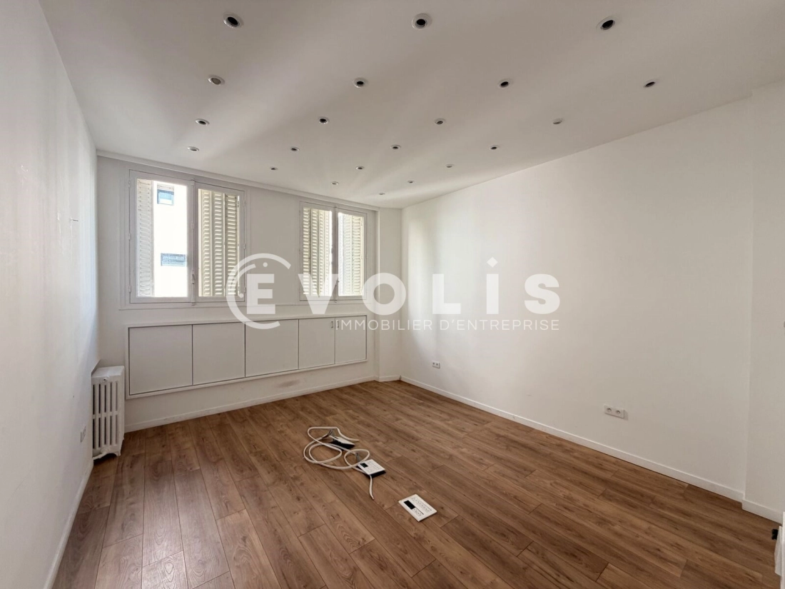 Photo 4 – location bureaux	PARIS (75016)