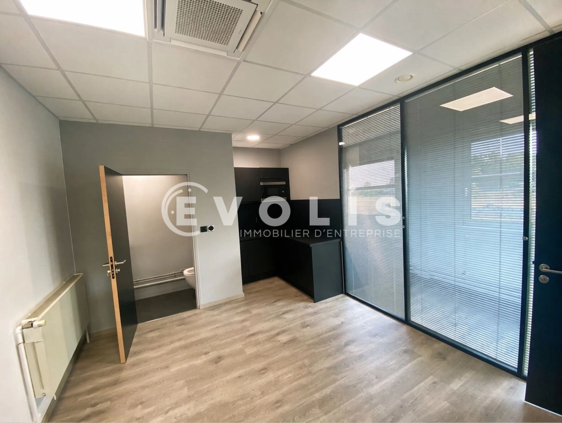 Photo 1 – location bureaux	DURY (80480)