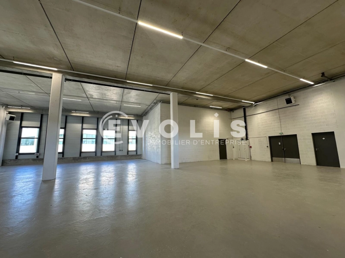 Photo 4 – location Entrepôts / activités	NANTERRE (92000)