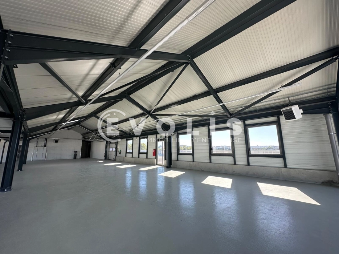 Photo 11 – location Entrepôts / activités	NANTERRE (92000)