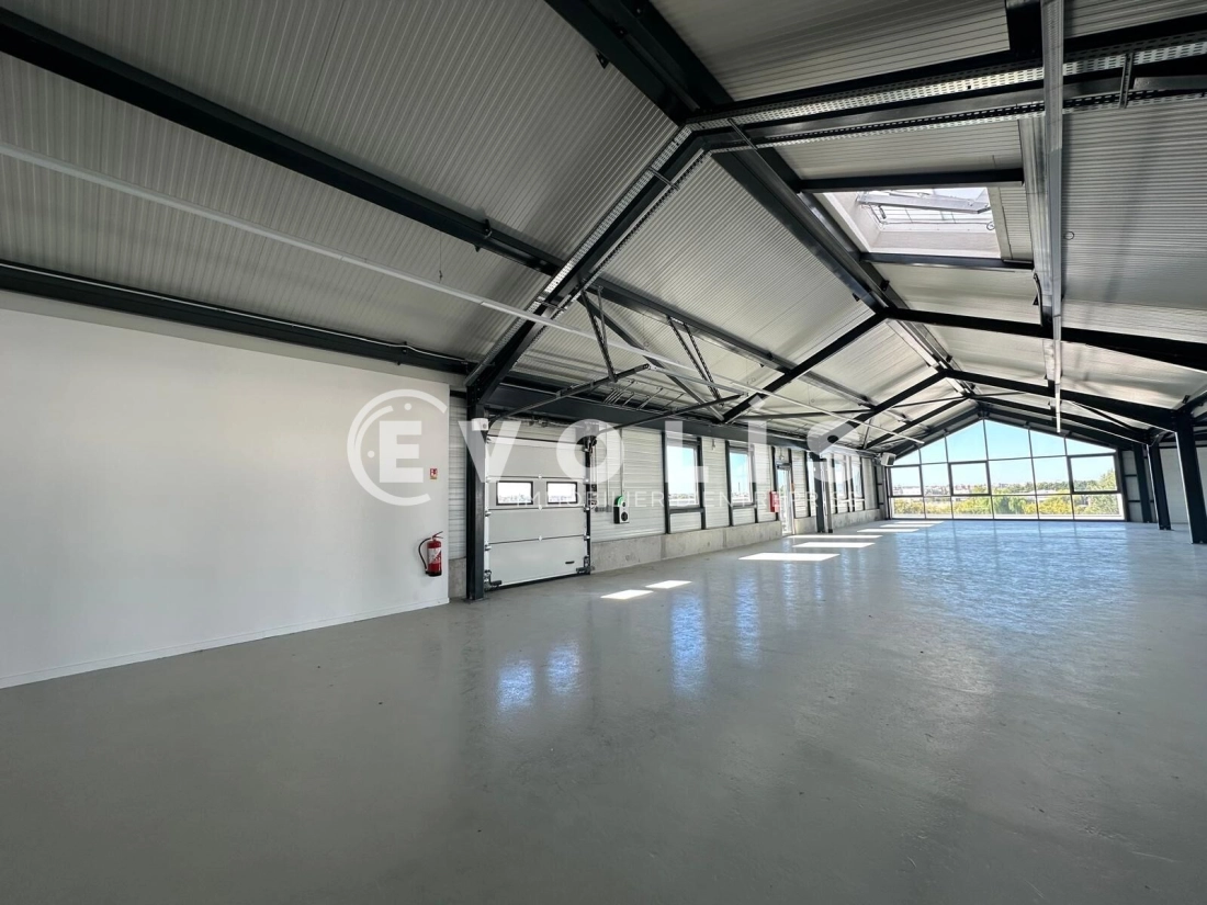 Photo 9 – location Entrepôts / activités	NANTERRE (92000)