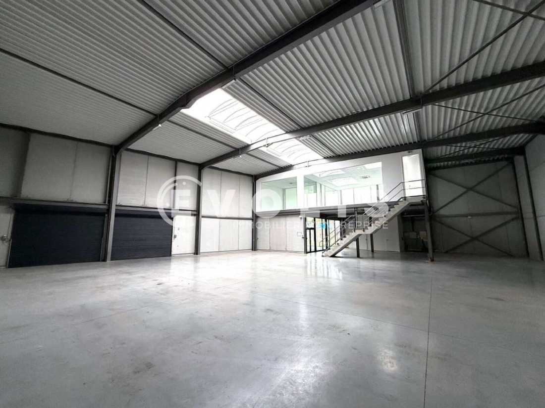 Photo 2 – location Entrepôts / activités	RONCQ (59223)