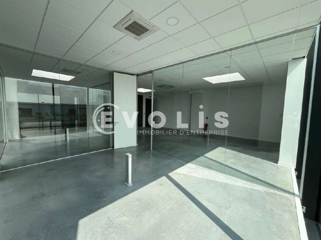 Photo 4 – location Entrepôts / activités	CARVIN (62220)