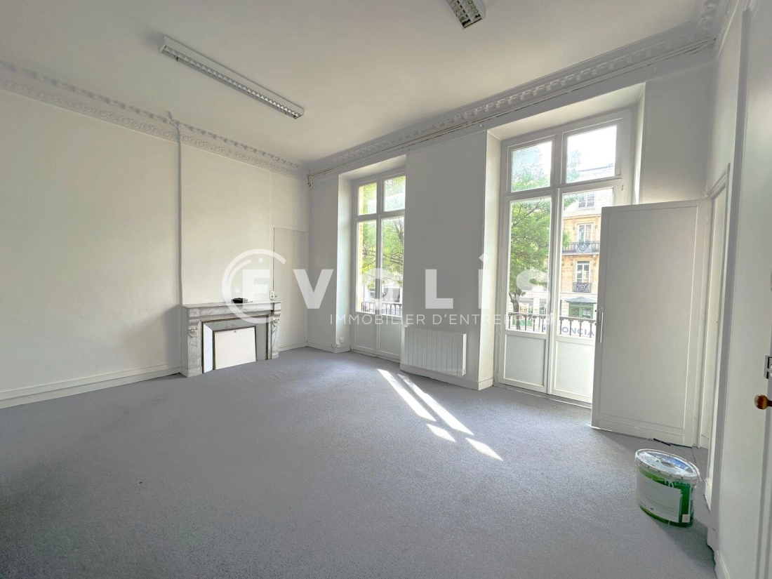 Photo 1 – location bureaux	BORDEAUX (33000)