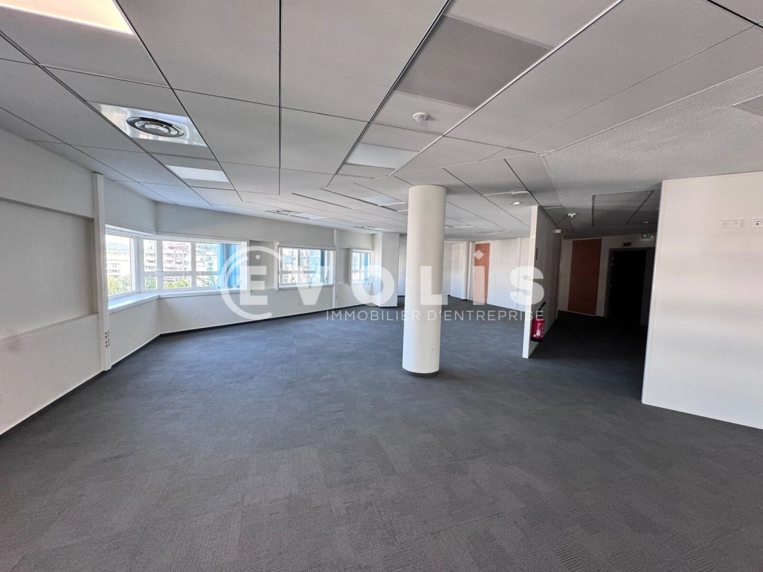 Photo 12 – location bureaux	LYON (69009)
