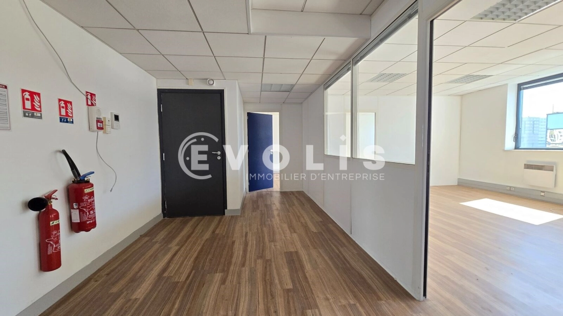 Photo 9 – location bureaux	IVRY SUR SEINE (94200)