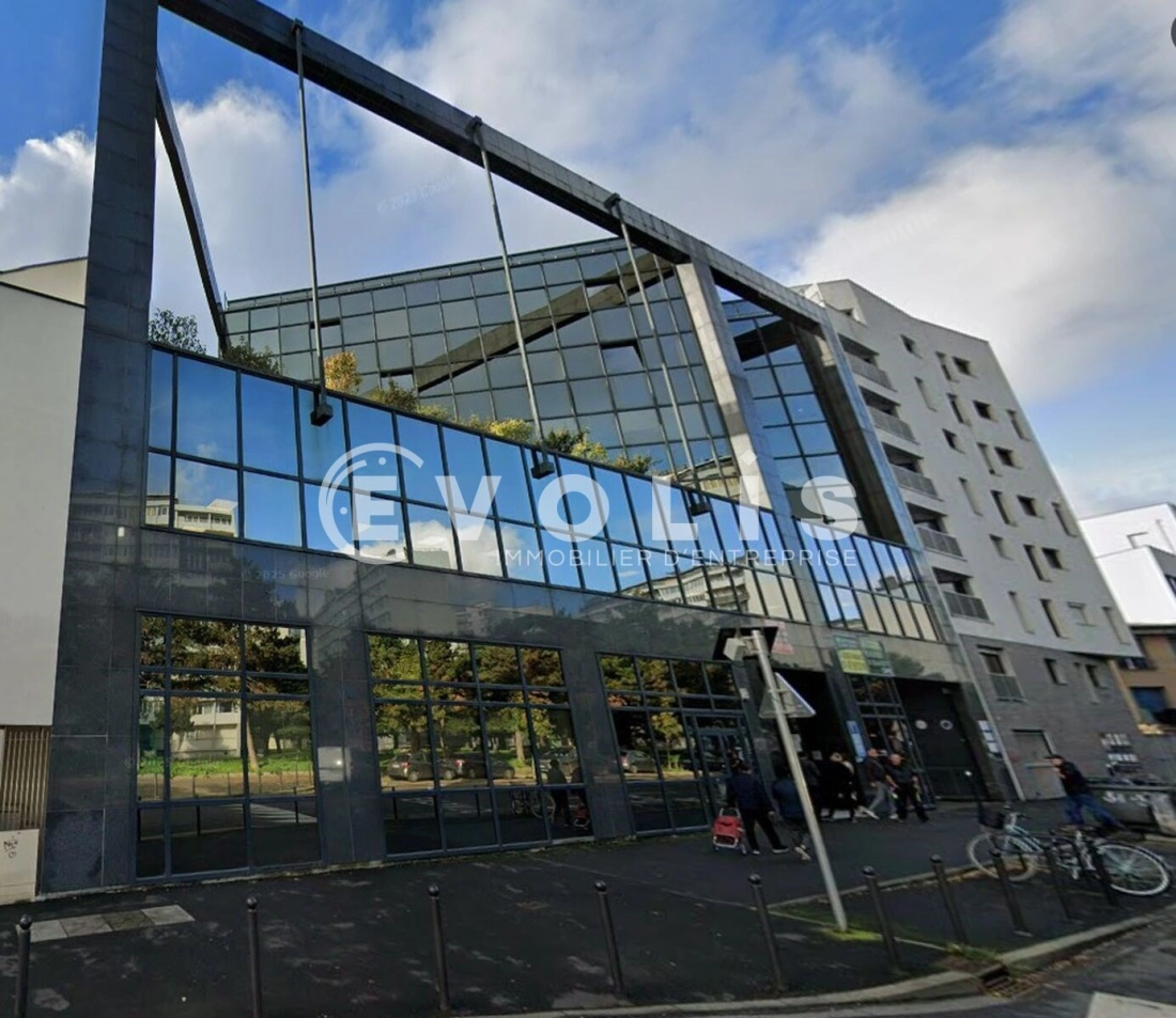 Photo 1 – location bureaux	IVRY SUR SEINE (94200)
