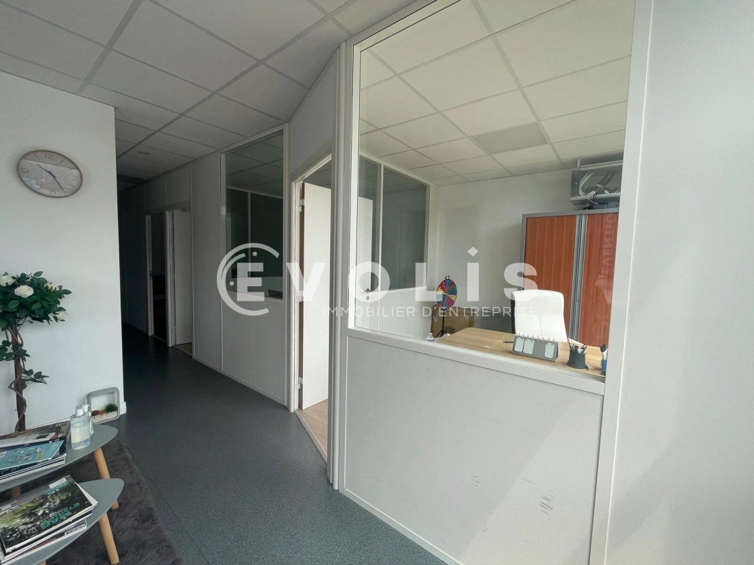 Photo 6 – location Entrepôts / activités	EYSINES (33320)