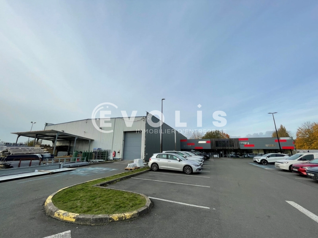 Photo 4 – location Entrepôts / activités	SAINGHIN EN MELANTOIS (59262)