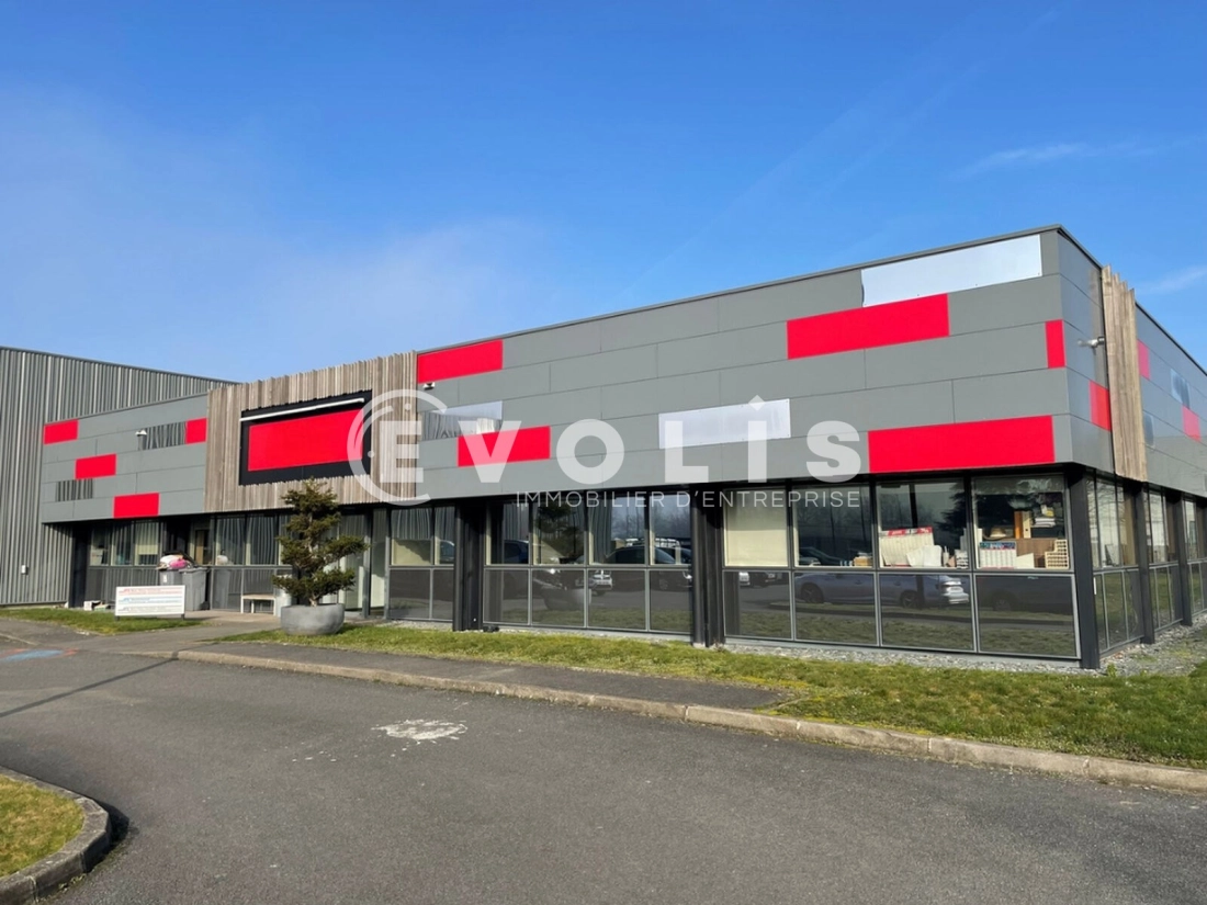 Photo 1 – location Entrepôts / activités	SAINGHIN EN MELANTOIS (59262)