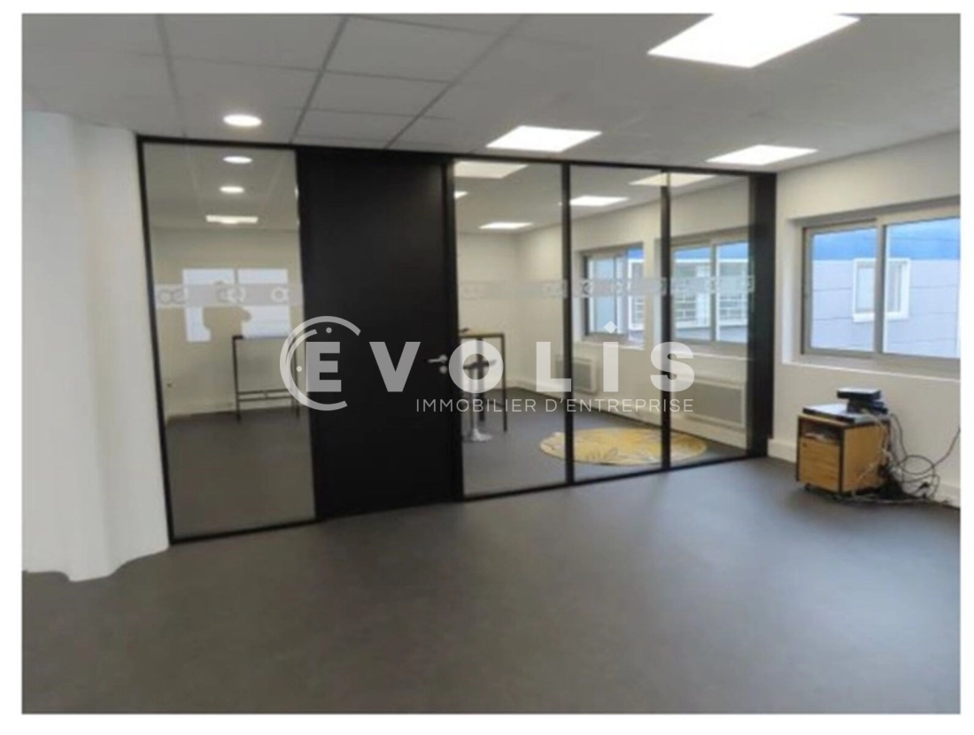 Photo 4 – location Entrepôts / activités	VILLENEUVE D'ASCQ (59650)