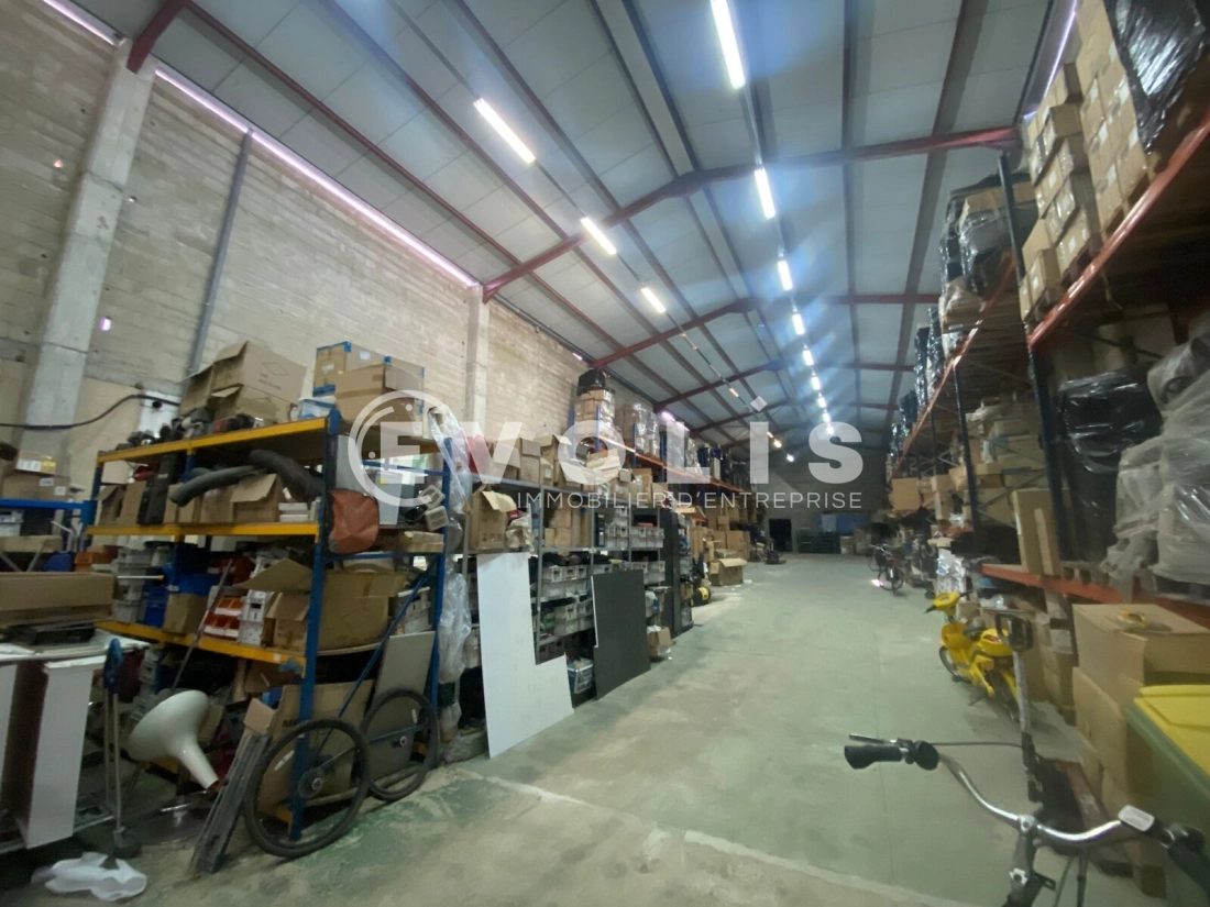 Photo 2 – location Entrepôts / activités	BAGNOLET (93170)