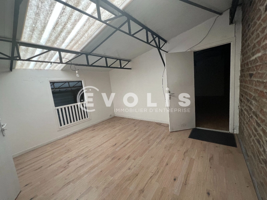 Photo 11 – location Entrepôts / activités	VILLENEUVE LE ROI (94290)