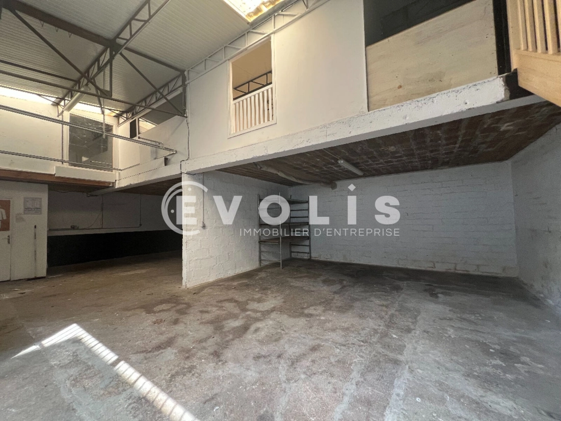 Photo 9 – location Entrepôts / activités	VILLENEUVE LE ROI (94290)