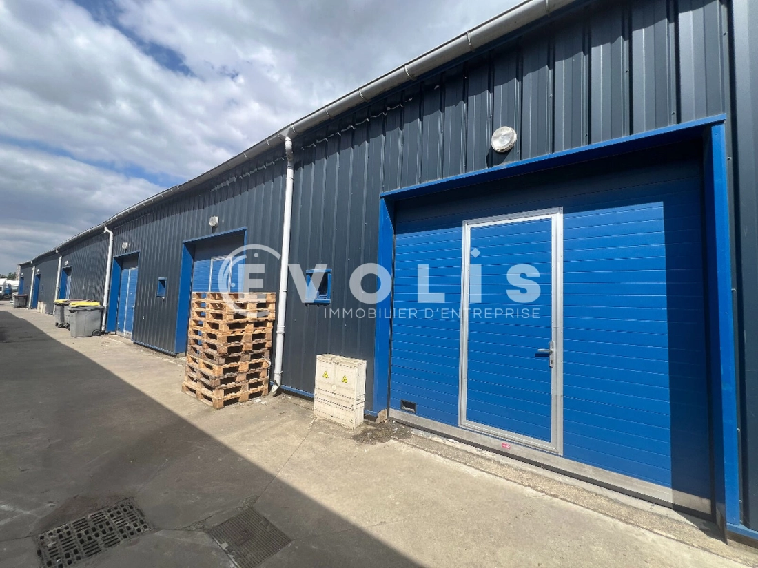 Photo 7 – location Entrepôts / activités	VILLENEUVE LE ROI (94290)