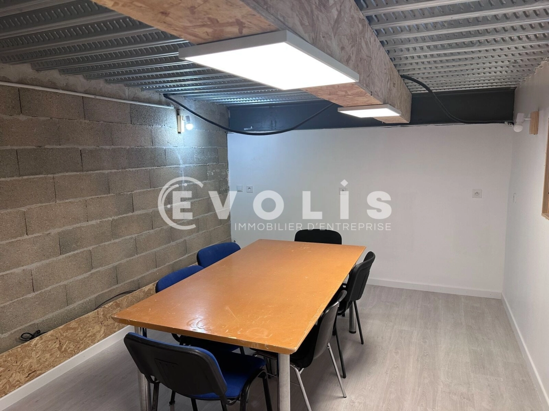 Photo 6 – location Entrepôts / activités	CENON (33150)