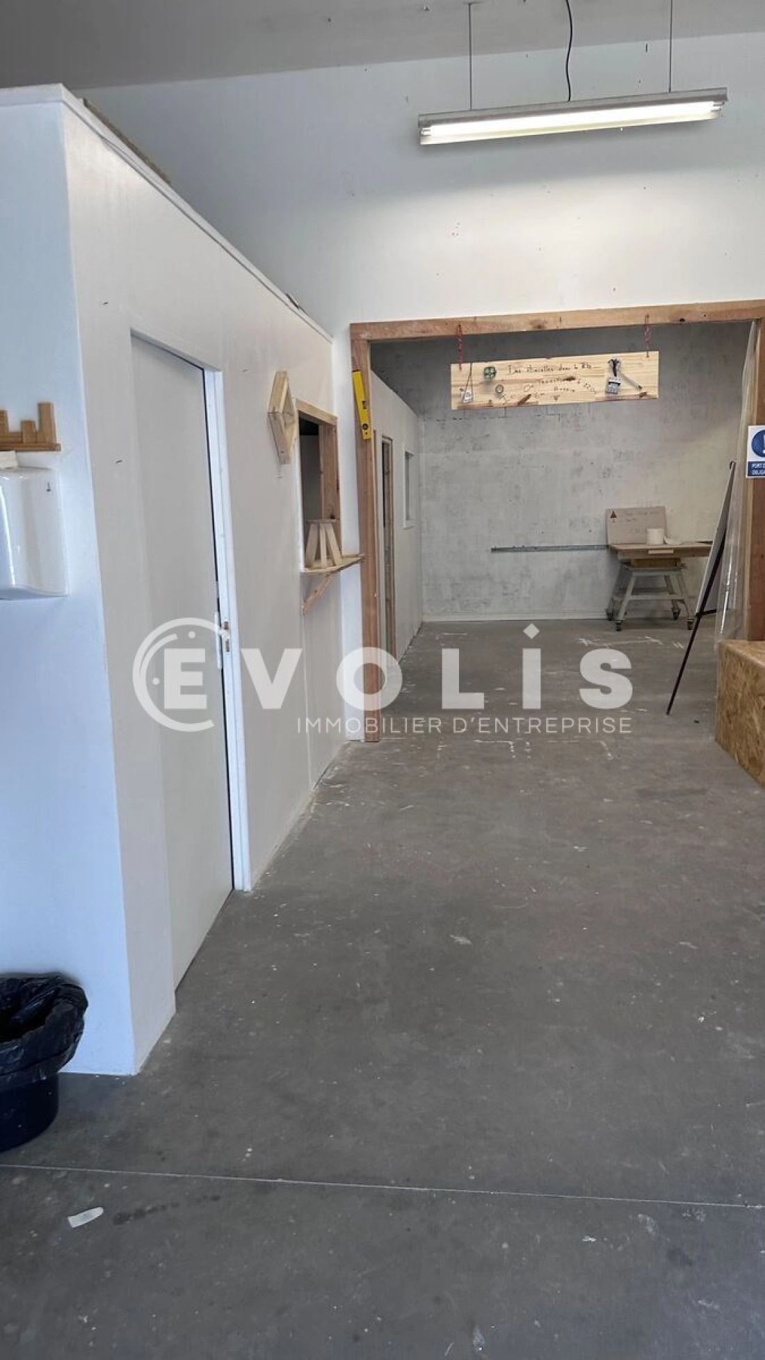 Photo 7 – location Entrepôts / activités	CENON (33150)