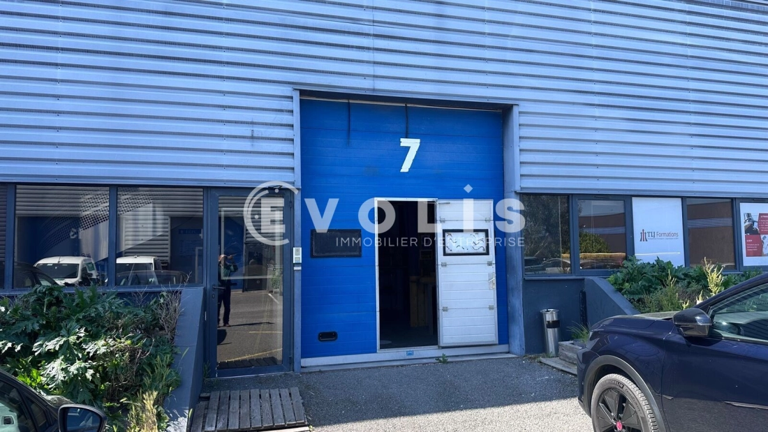 Photo 12 – location Entrepôts / activités	CENON (33150)