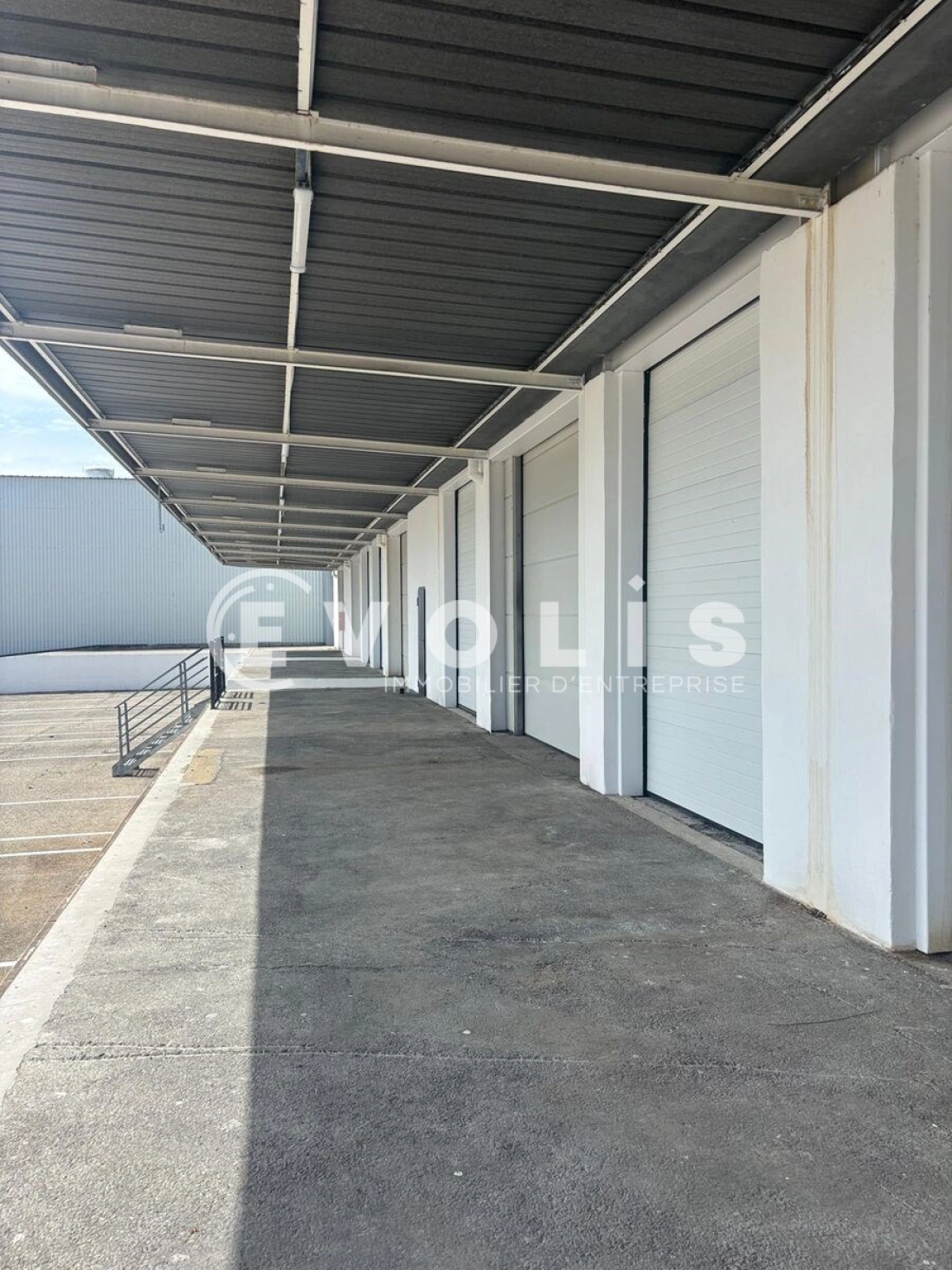 Photo 7 – location Entrepôts / activités	CORBAS (69960)